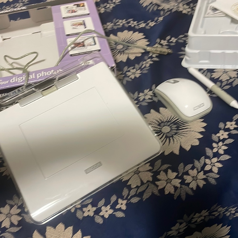 Wacom Battery free Pen,Mouse and Tablet